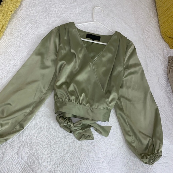 Kendall + Kylie silk top - Picture 4 of 4